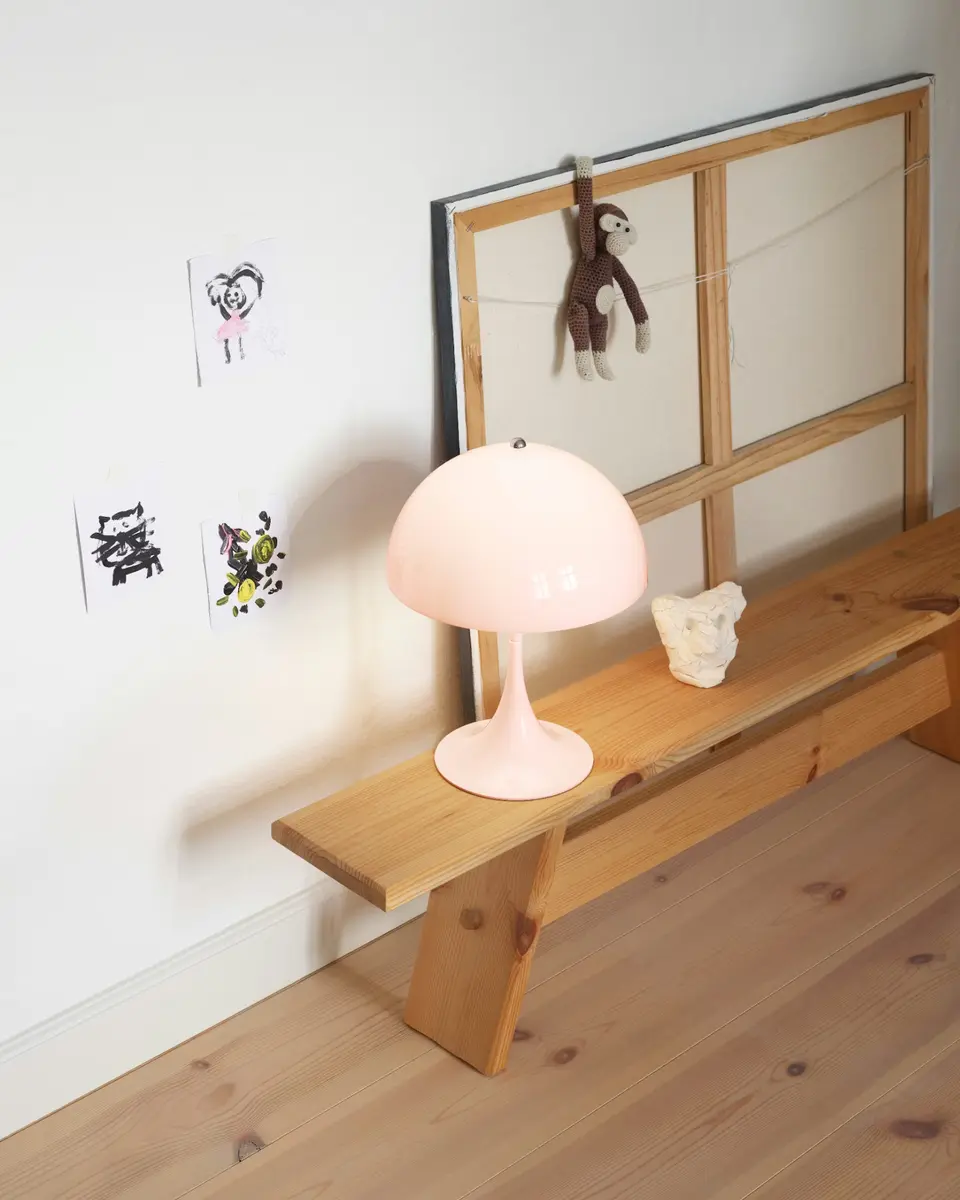 Panthella 250 bordlampe fra Louis Poulsen