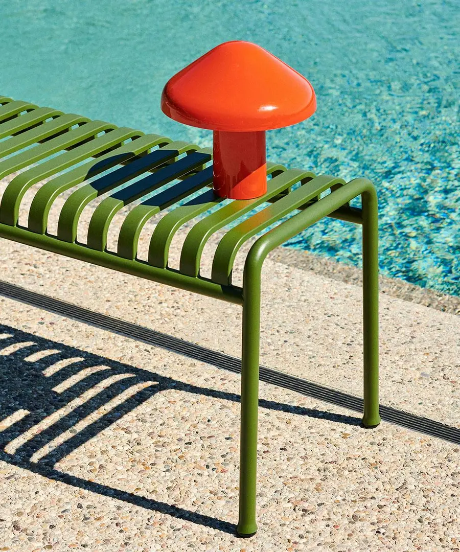 Portable lamper på altanen